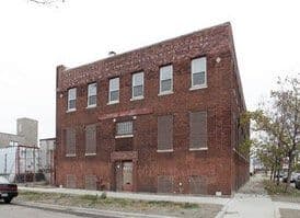 1100 W 47th Place (8,596 SF)